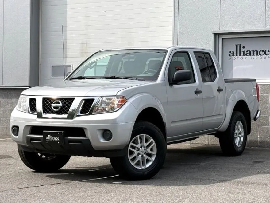 2019 Nissan Frontier Crew Cab SV photo 1