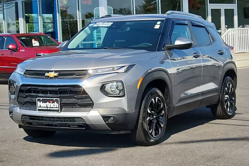 2023 Chevrolet Trailblazer LT photo 1