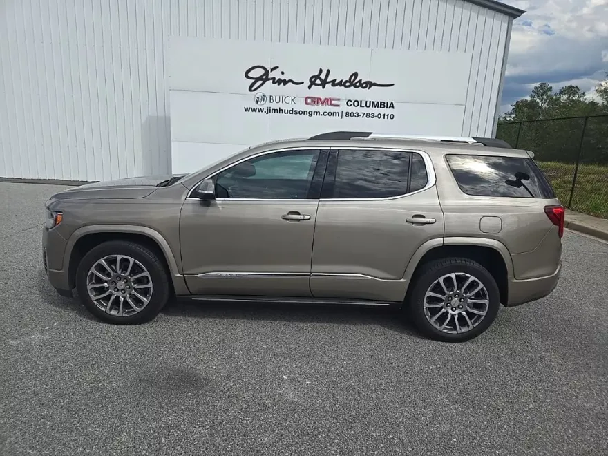 2023 Gmc Acadia Denali photo 1