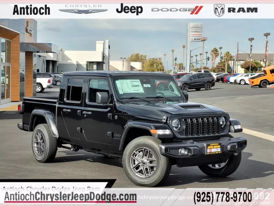 2025 Jeep Gladiator Sport S photo 1