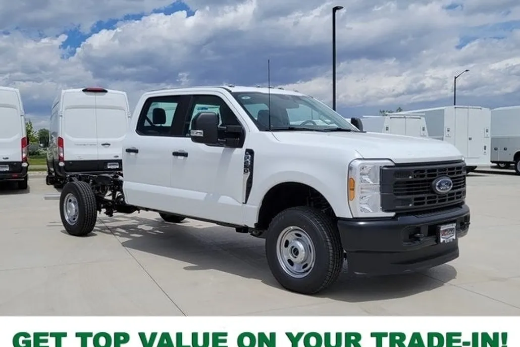 2025 Ford F-250 photo 1