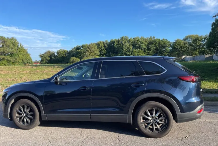 2016 Mazda CX-9 Touring photo 1
