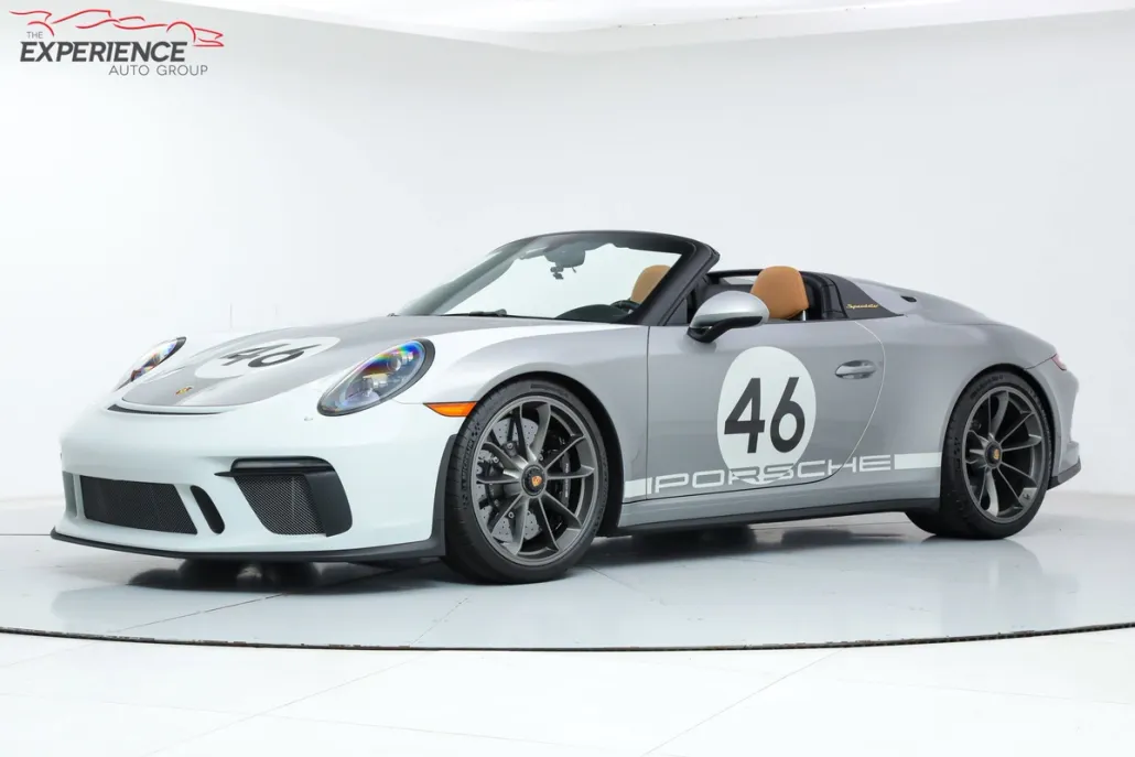 2019 Porsche 911 Speedster Cabriolet photo 1