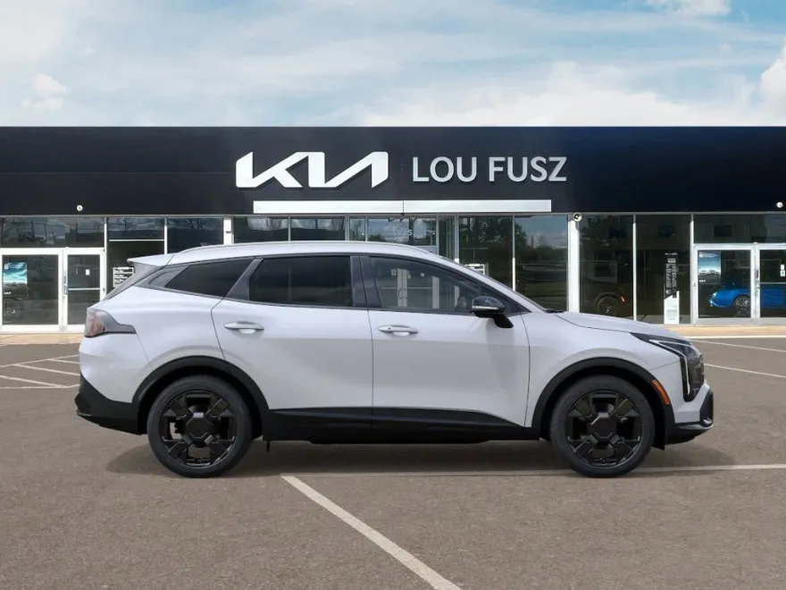 2026 Kia Sportage X-Line photo 1