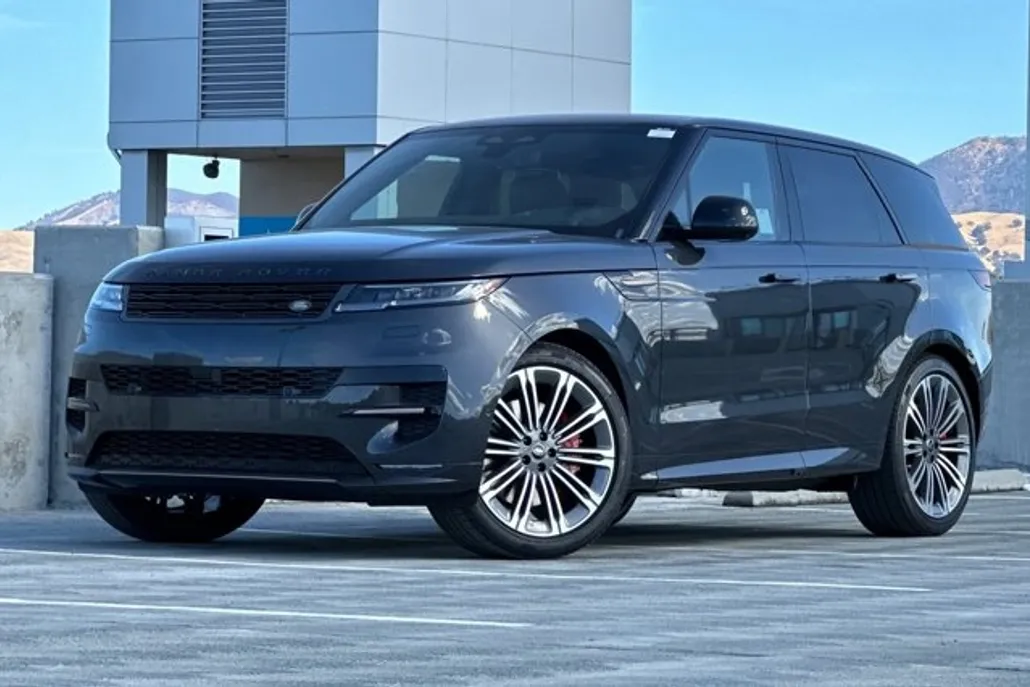 2025 Land Rover Range Rover Sport SE photo 1