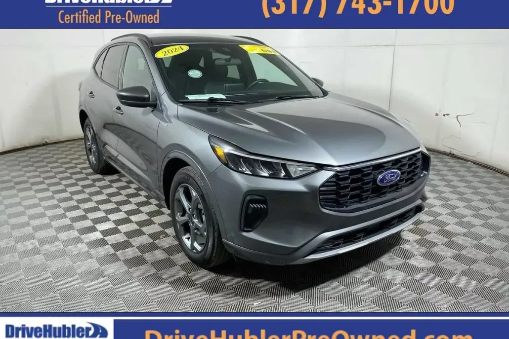 2024 Ford Escape ST-Line photo 1