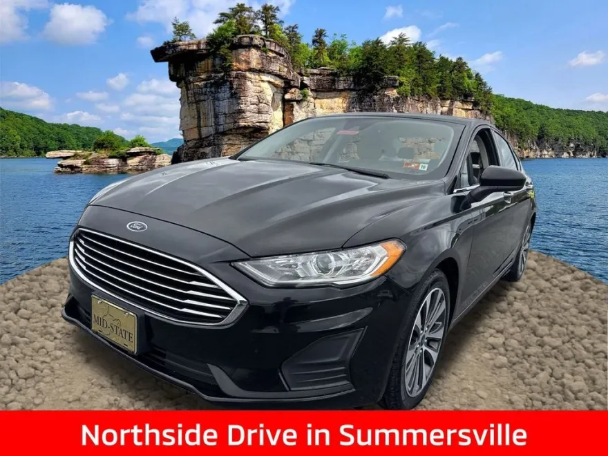 2019 Ford Fusion SE photo 1