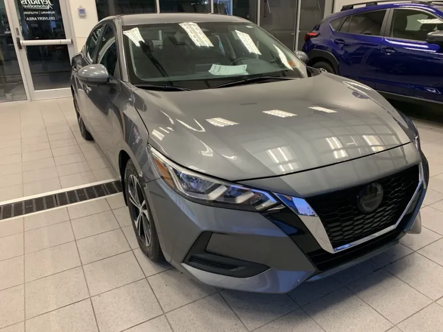 2022 Nissan Sentra SV photo 1