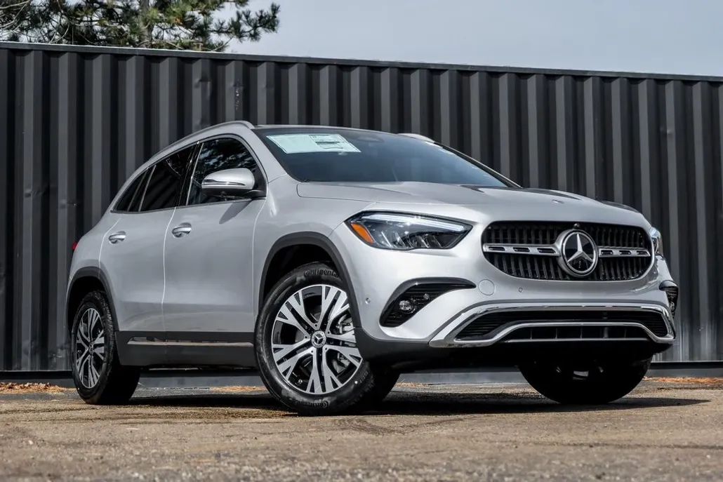 2025 Mercedes Benz GLA 250 4MATIC photo 1
