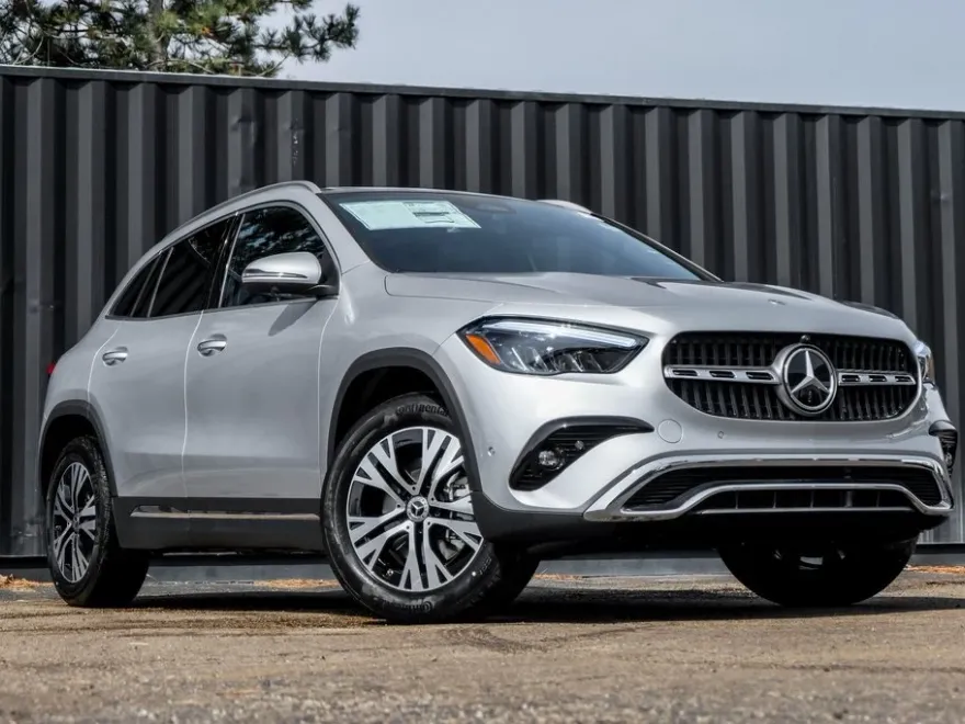 2025 Mercedes Benz GLA 250 4MATIC photo 1