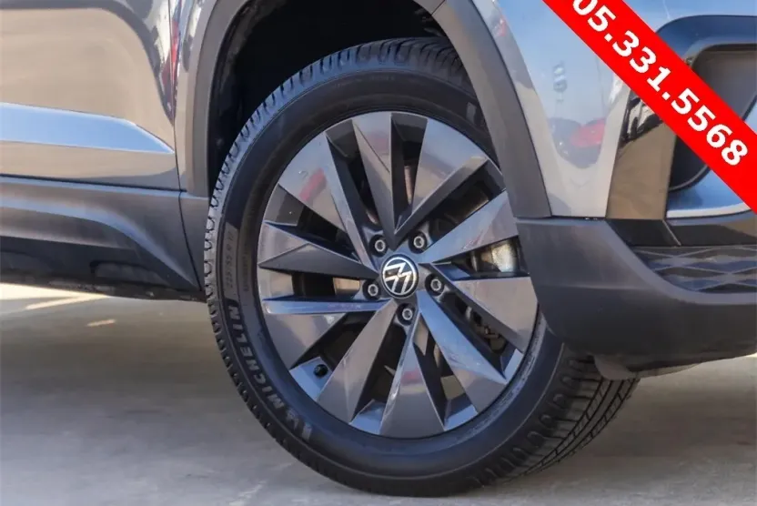 2022 Volkswagen Taos S photo 1