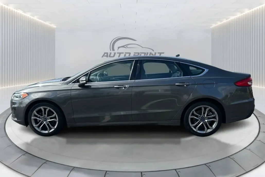 2019 Ford Fusion SEL photo 1