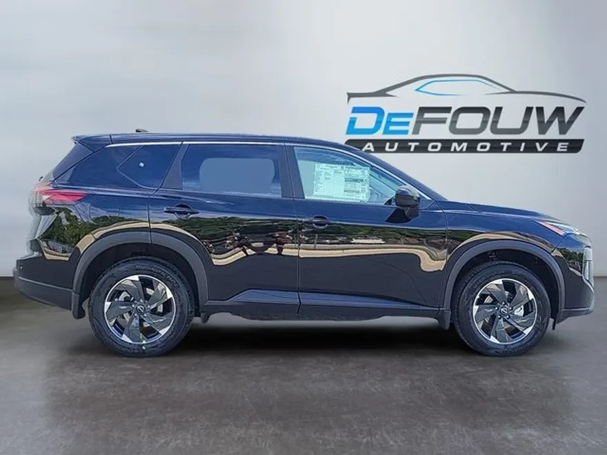 2026 Nissan Rogue SV photo 1