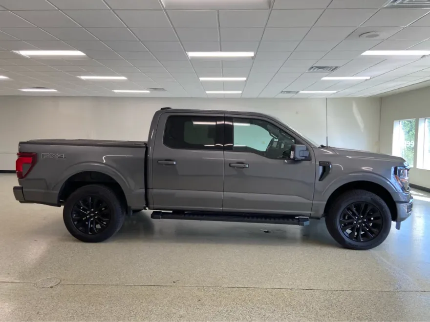 2024 Ford F-150 XLT photo 1
