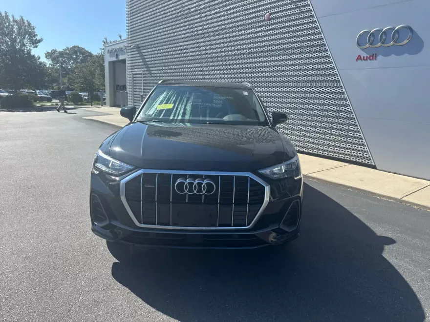 2021 Audi Q3 S line Premium photo 1