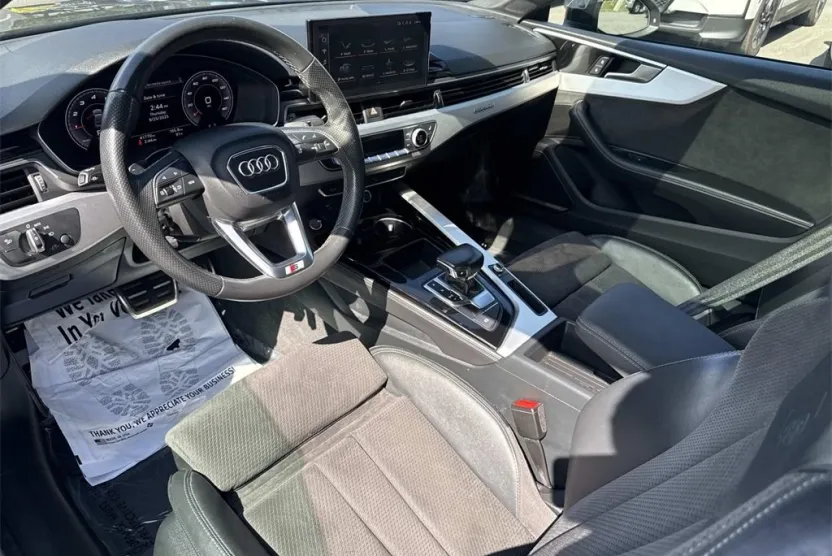 2021 Audi A5 45 S line Premium Plus photo 1