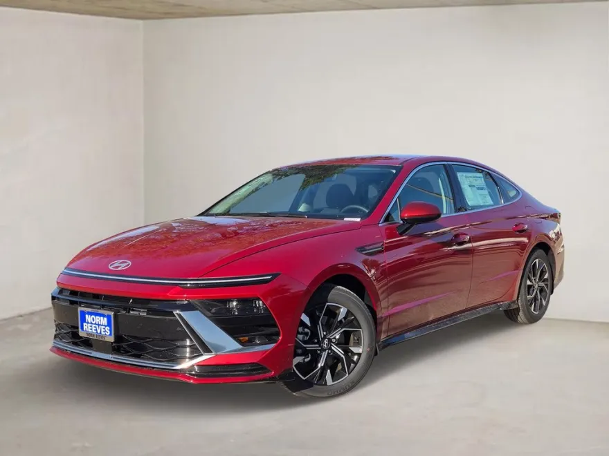 2025 Hyundai Sonata SEL photo 1