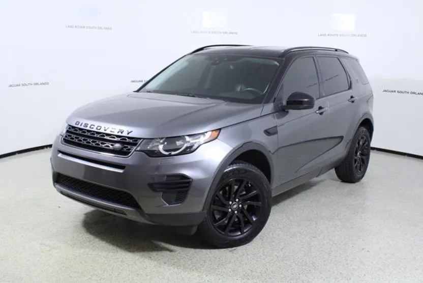 2018 Land Rover Discovery Sport SE photo 1