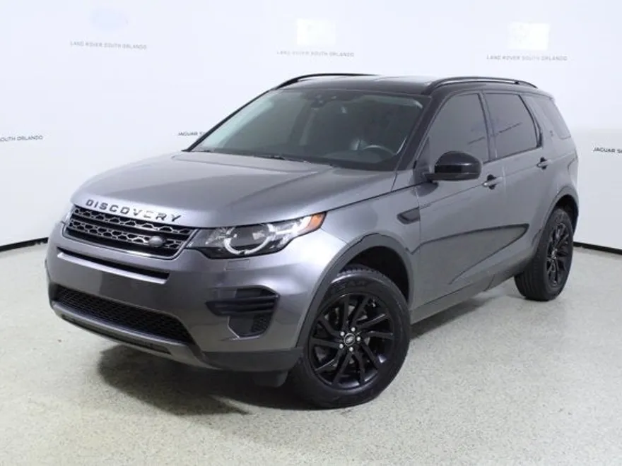 2018 Land Rover Discovery Sport SE photo 1