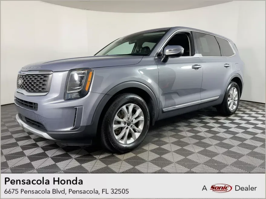 2021 Kia Telluride LX photo 1