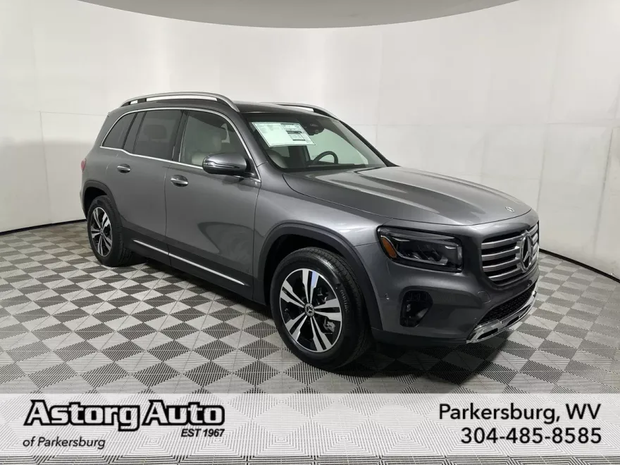 2025 Mercedes Benz GLB 250 4MATIC photo 1
