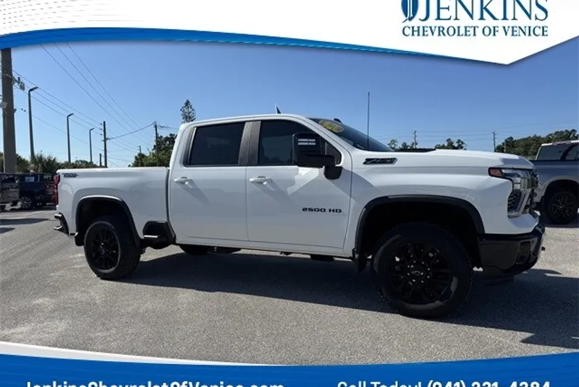 2025 Chevrolet Silverado 2500HD LT photo 1