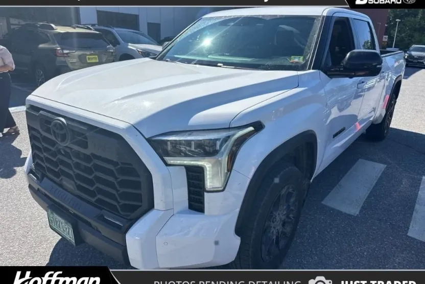 2025 Toyota Tundra Limited photo 1