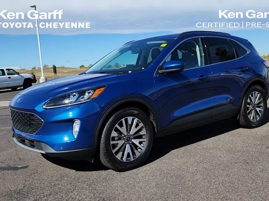 2022 Ford Escape Titanium Hybrid photo 1