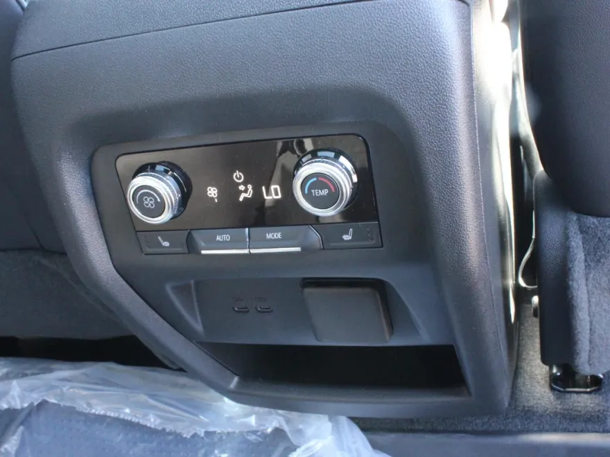 2025 Gmc Acadia Elevation photo 25
