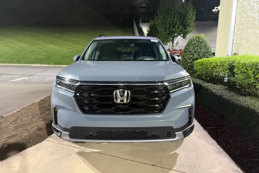 2023 Honda Pilot Elite photo 1