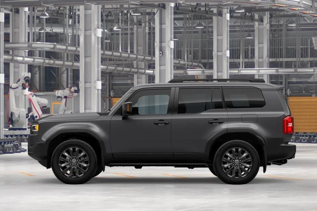 2025 Toyota Land Cruiser photo 1