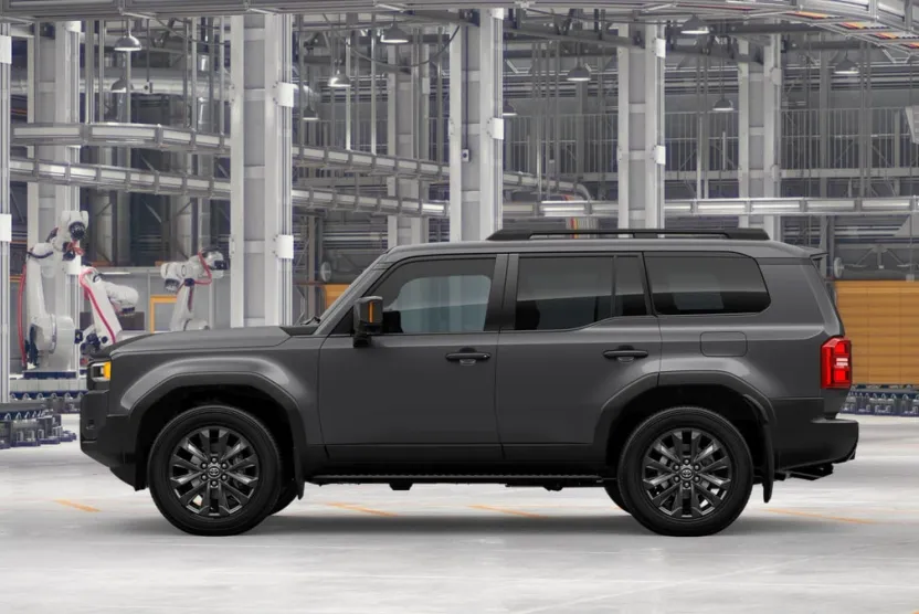 2025 Toyota Land Cruiser photo 1