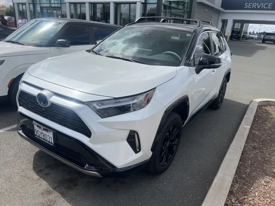2023 Toyota RAV4 Hybrid XSE photo 1