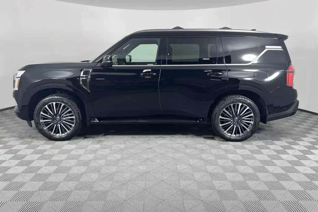 2025 Nissan Armada Platinum Reserve photo 1