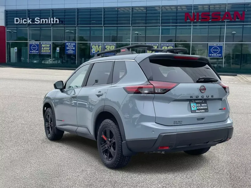 2026 Nissan Rogue SV photo 1