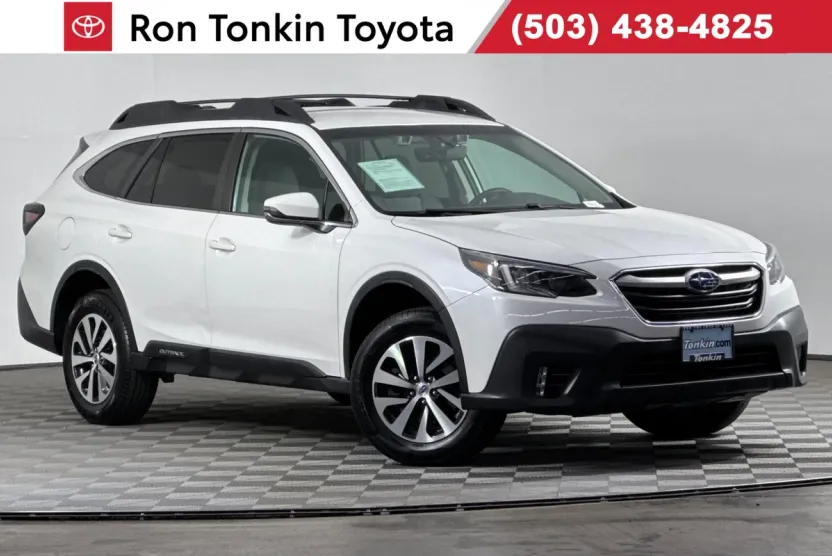 2022 Subaru Outback Premium photo 1