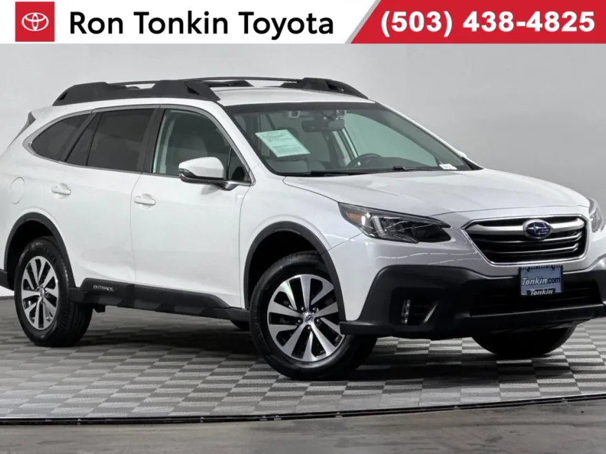 2022 Subaru Outback Premium photo 1