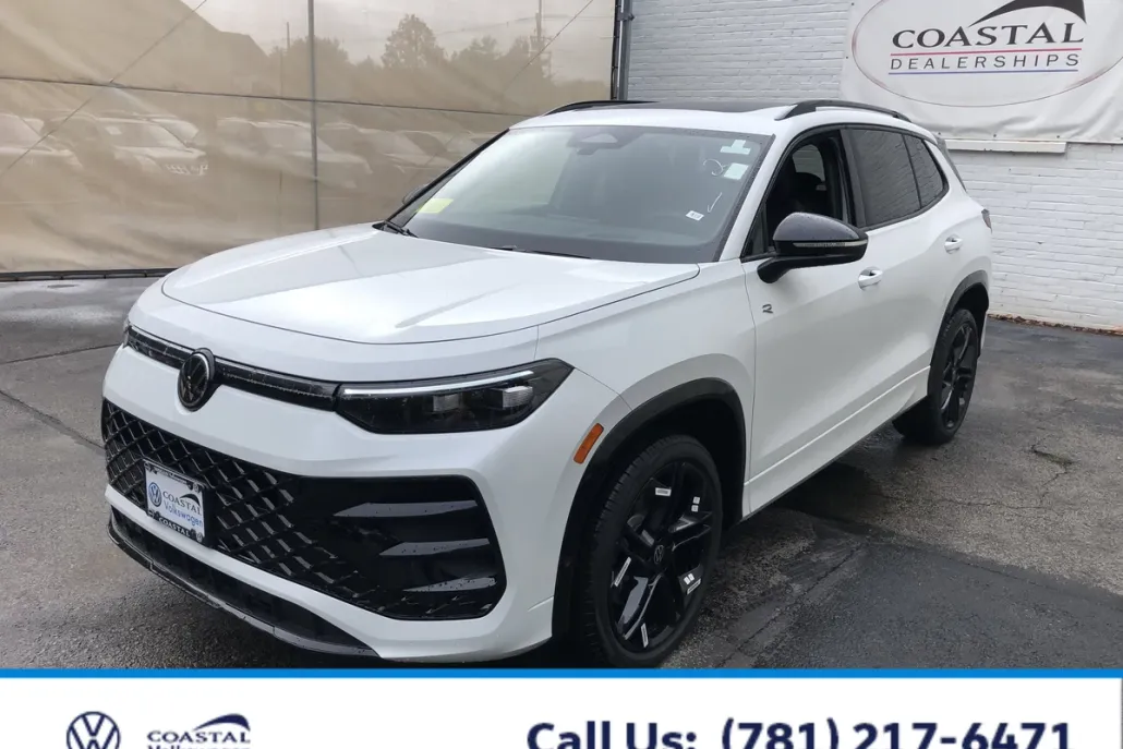 2025 Volkswagen Tiguan SE R-Line Black photo 1