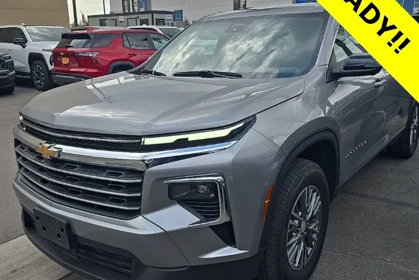 2024 Chevrolet Traverse 1LT photo 1
