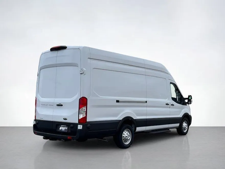 2025 Ford Transit photo 1