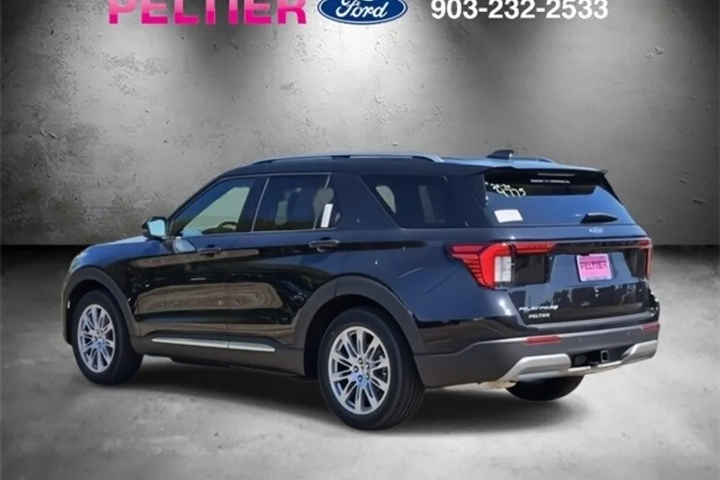 2025 Ford Explorer Platinum photo 1