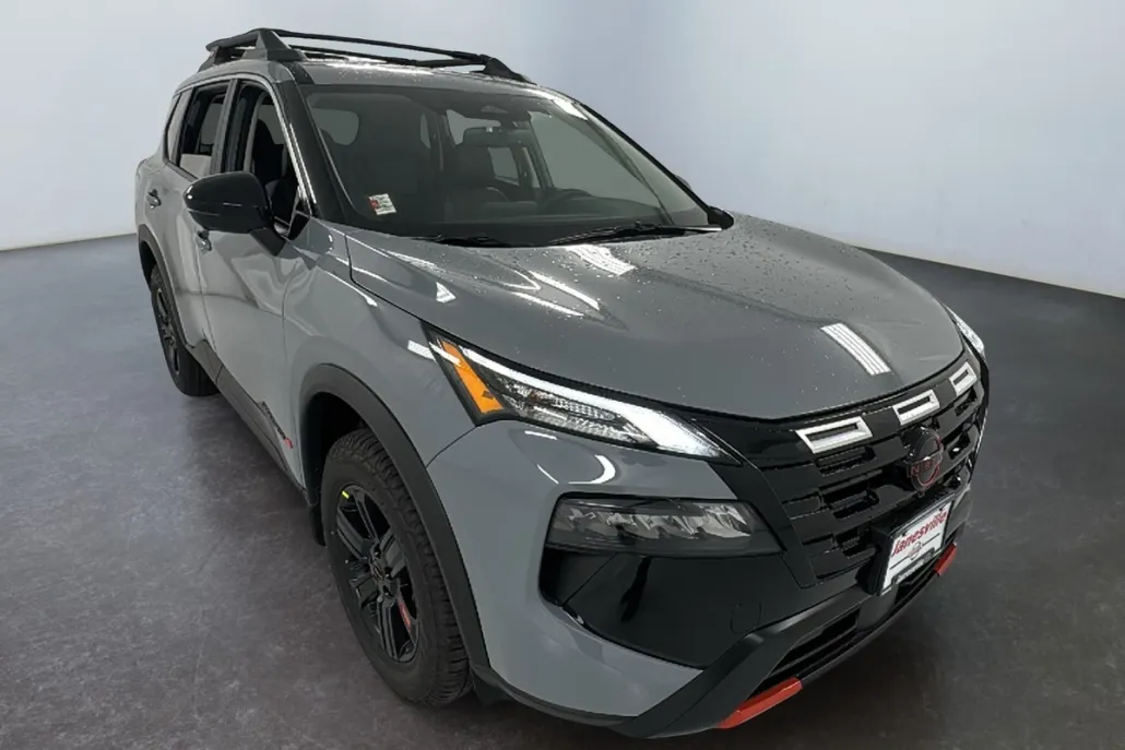2026 Nissan Rogue SV photo 1