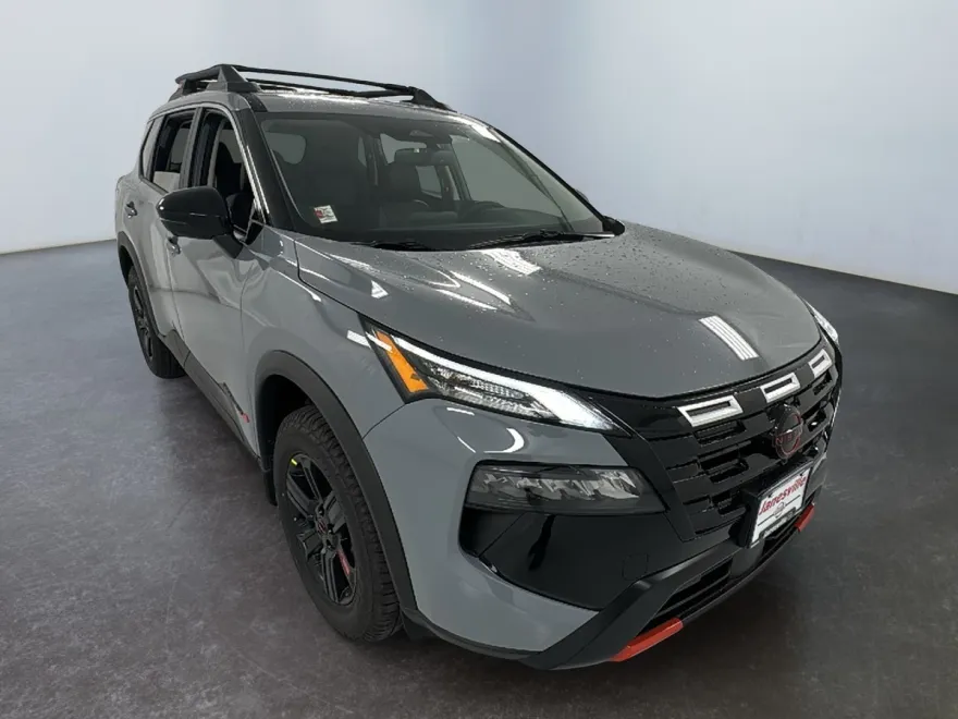 2026 Nissan Rogue SV photo 1