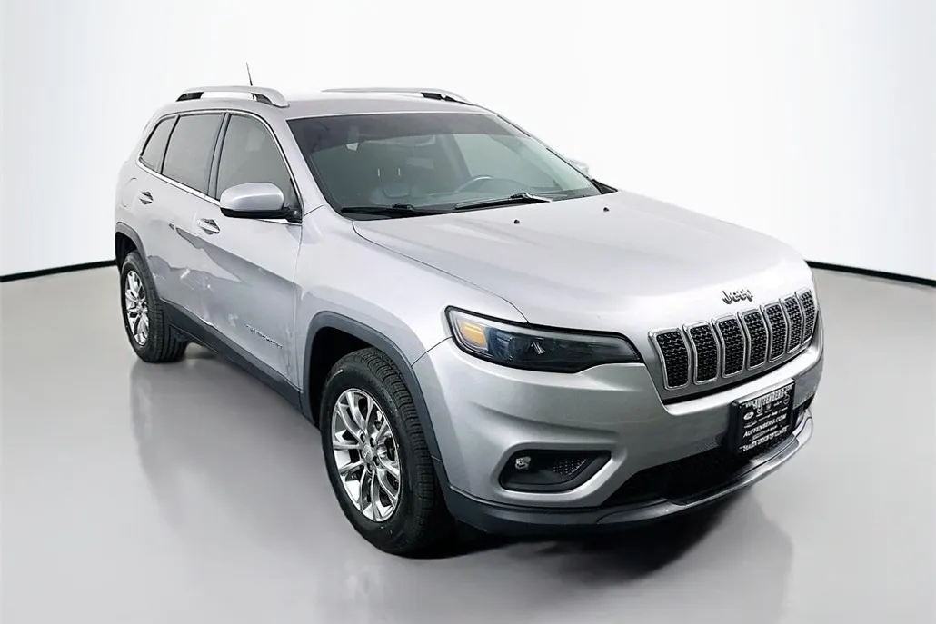 2019 Jeep Cherokee Latitude photo 1