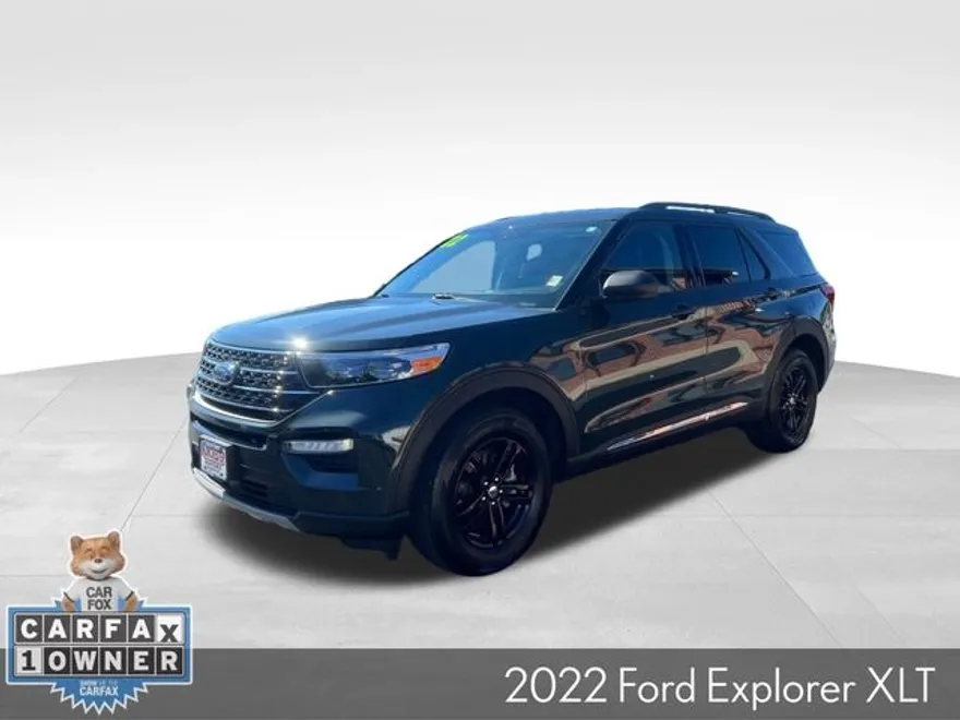 2022 Ford Explorer XLT photo 1