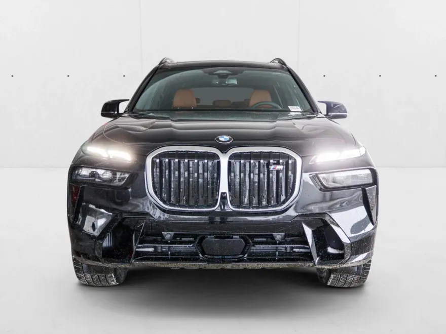 2025 Bmw X7 M60i photo 1