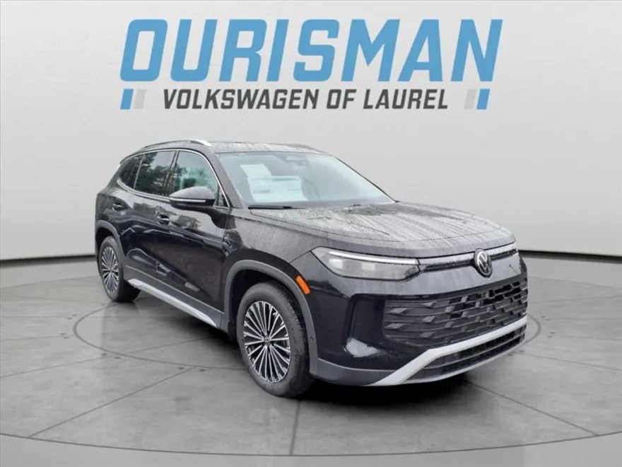 2025 Volkswagen Tiguan S photo 1