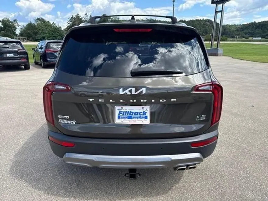 2022 Kia Telluride SX photo 1