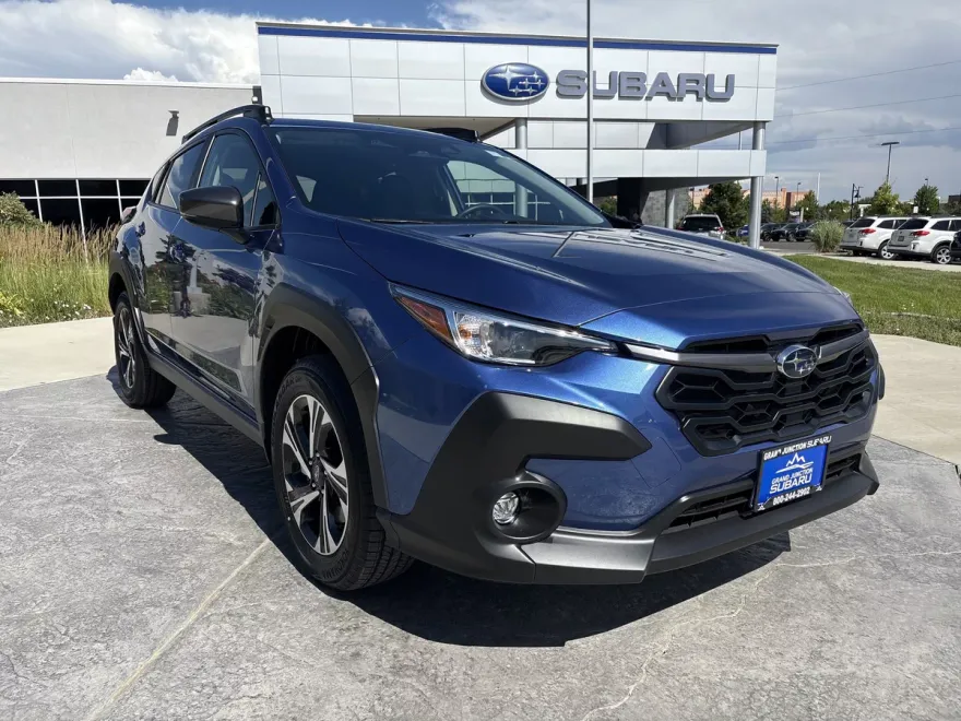 2025 Subaru Crosstrek Premium photo 1