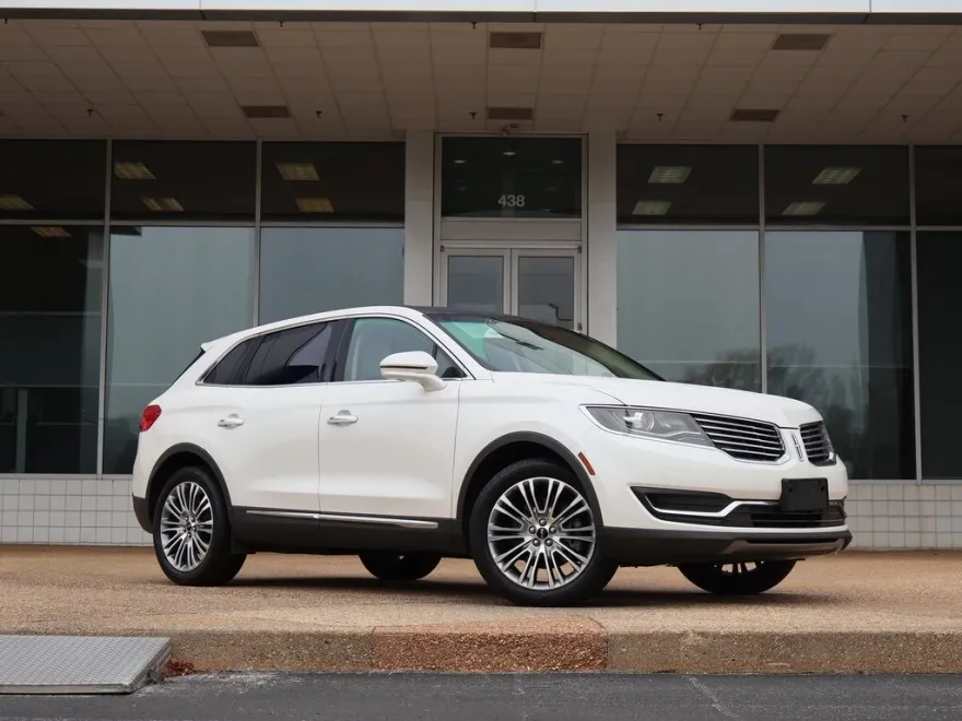 2017 Lincoln MKX Reserve photo 1